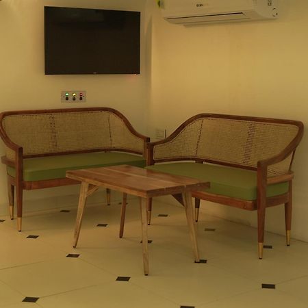 The Lavish Stay Варанаси Екстериор снимка