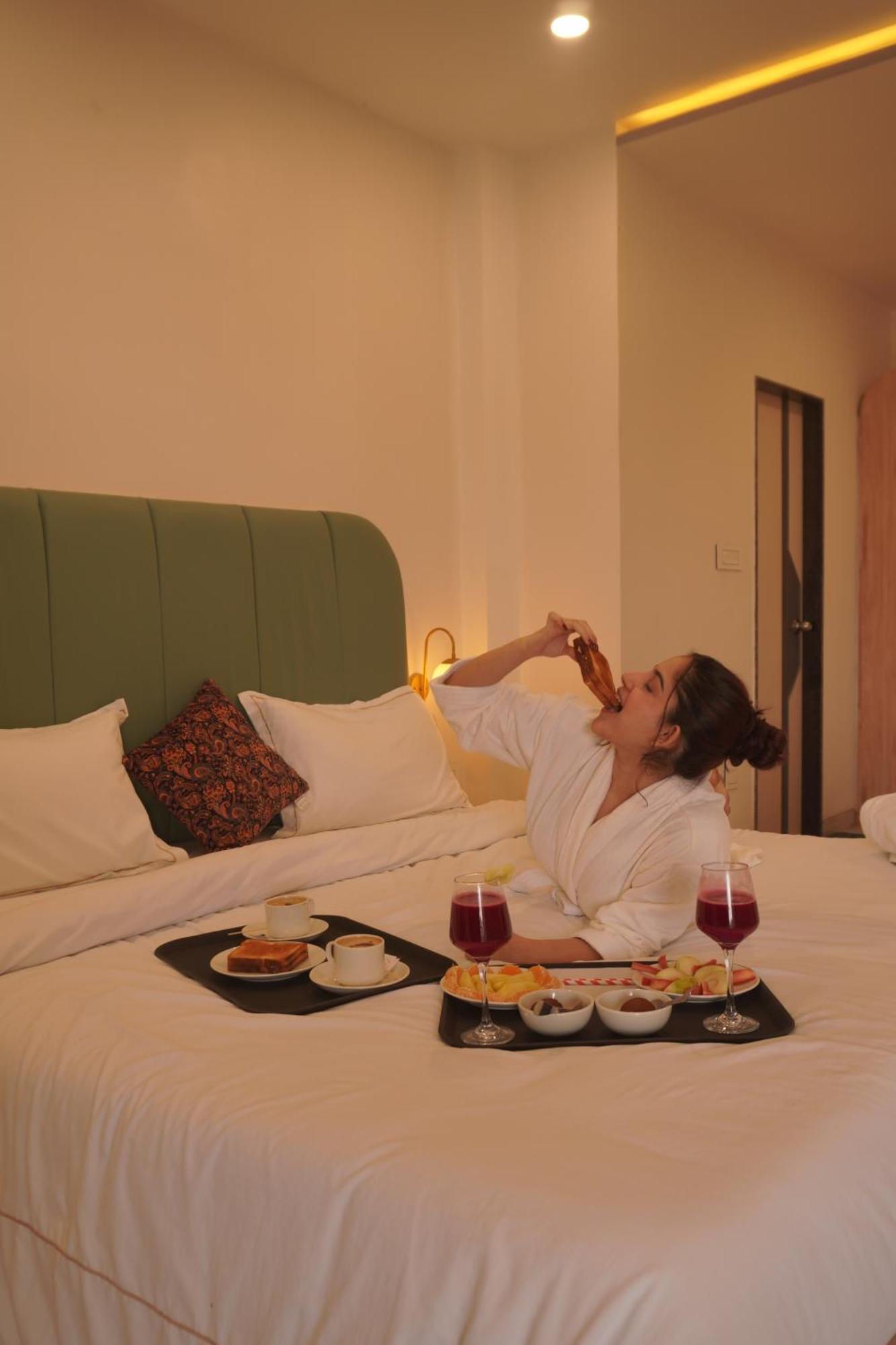 The Lavish Stay Варанаси Екстериор снимка