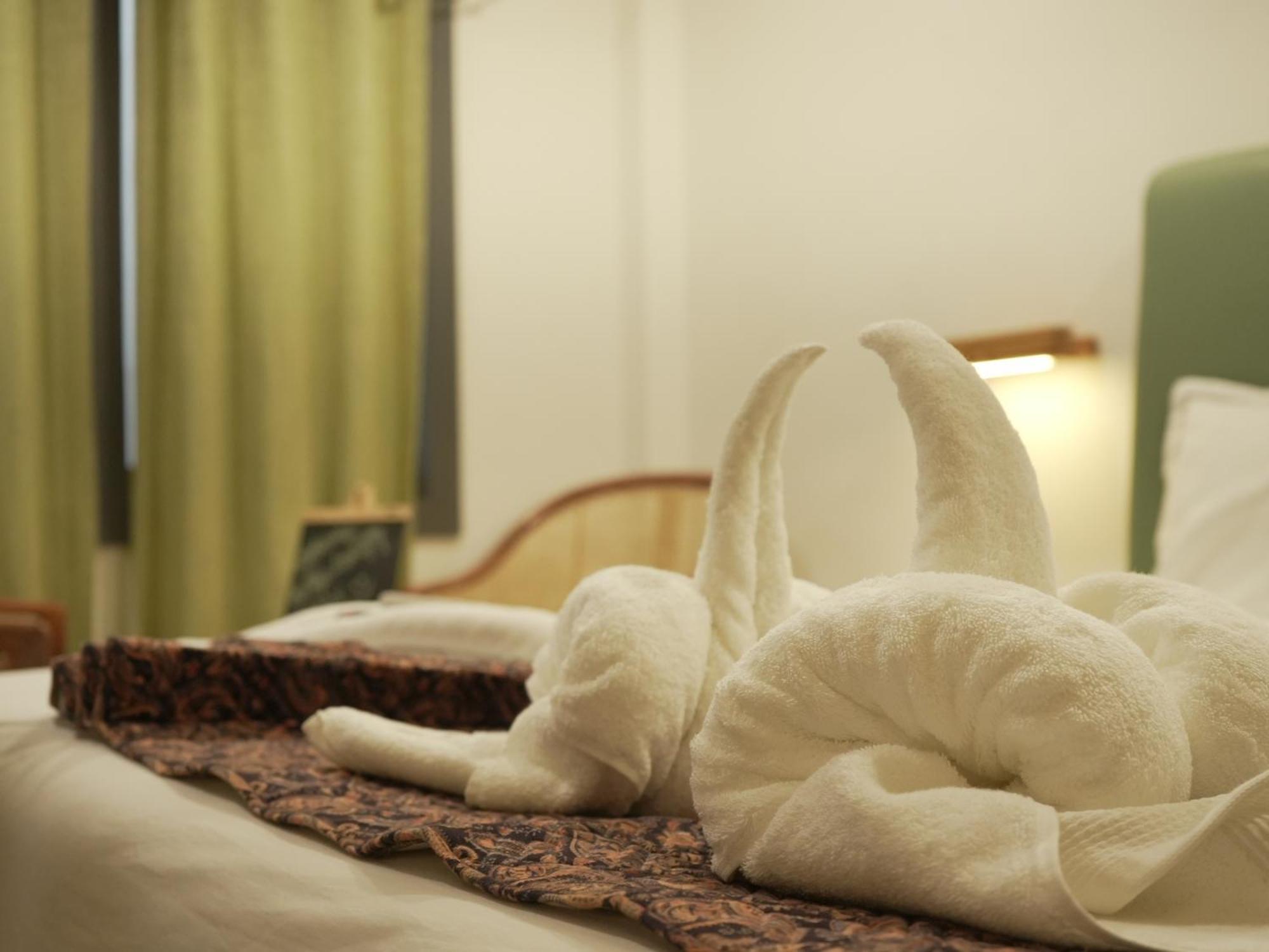 The Lavish Stay Варанаси Екстериор снимка